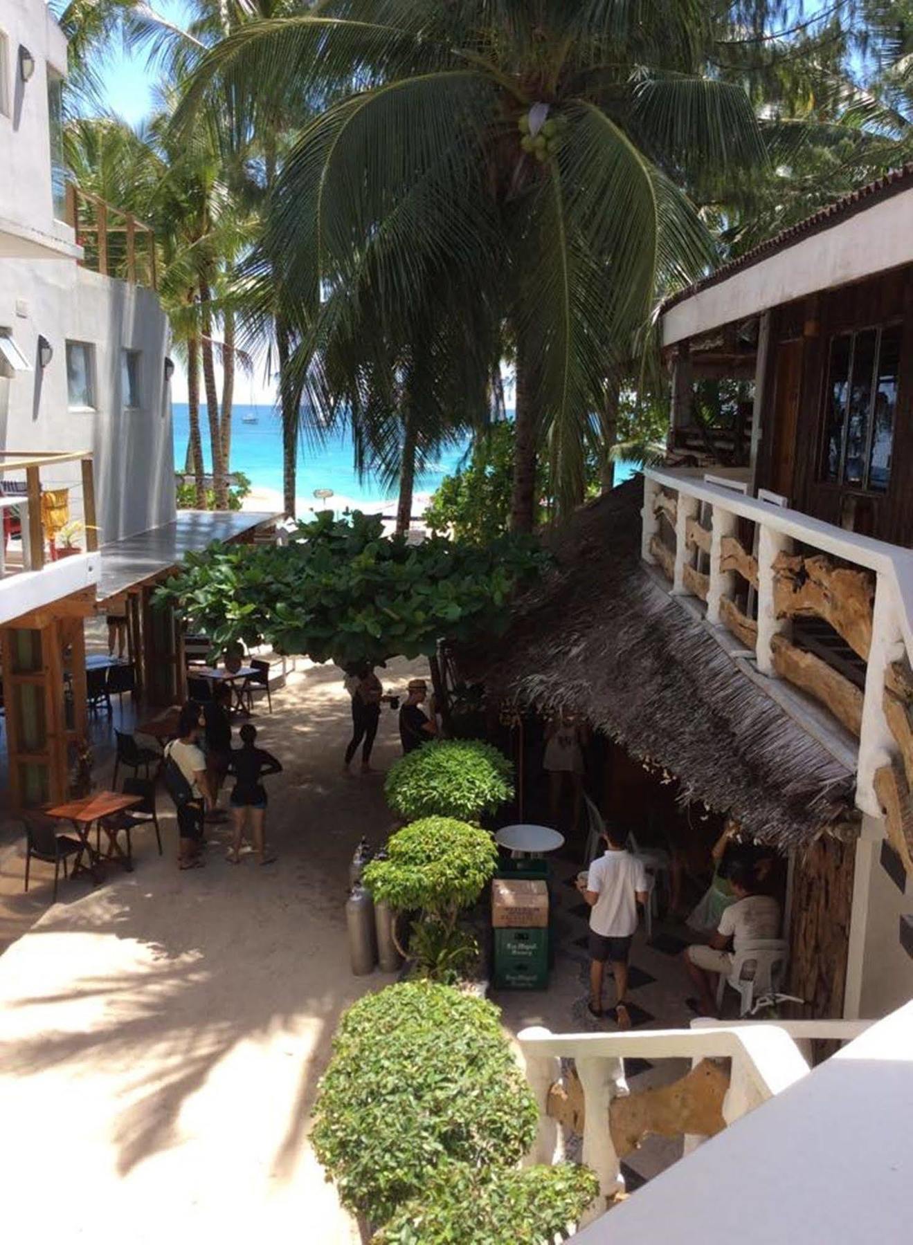 Blue Coral Boracay 3* Manoc-Manoc
